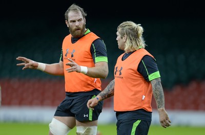 061114 - Wales Rugby Training -Alun Wyn Jones and Richard Hibbard during training