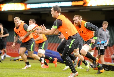 061114 - Wales Rugby Training -George North during training