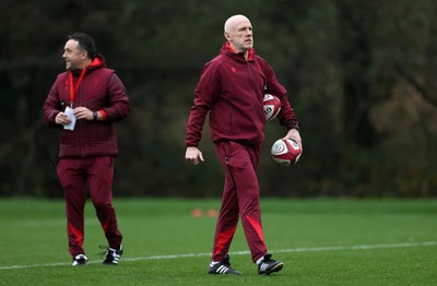 061125 - Wales Rugby Training in the week leading up to their first Quilter Nations Series game against Argentina - Steve Tandy, Head Coach during training
