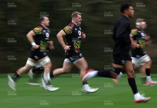 061125 - Wales Rugby Training in the week leading up to their first Quilter Nations Series game against Argentina - Dewi Lake during training