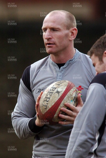 070206 - Wales Rugby Training Gareth Thomas takes part in a training session ahead of his side's Six Nations clash against Scotland  