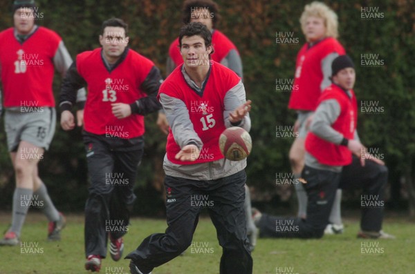 070206 - Wales Rugby Training - Mike Phillips during training 