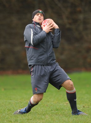 07.02.08 - Wales Rugby Training - jamie Roberts in action during training 