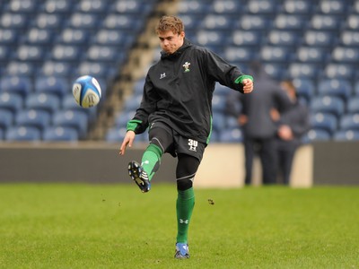 07.02.09 - Wales Rugby Training - Leigh Halfpenny in action during training. 