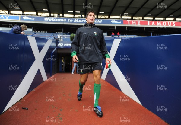 07.02.09 - Wales Rugby Training - James Hook arrives at Murrayfield for a kicking session. 