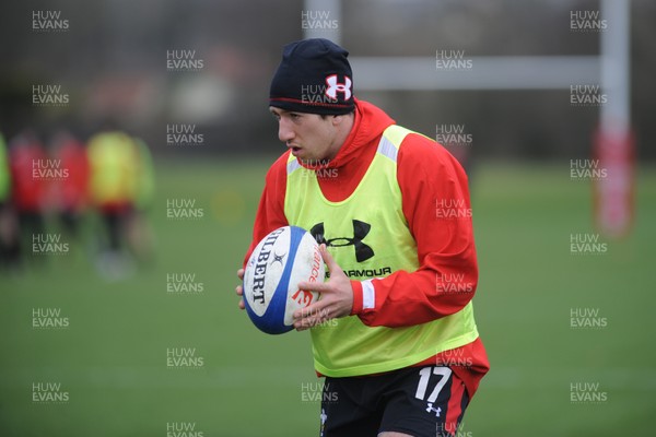 070213 - Wales Rugby Training -Justin Tipuric during training