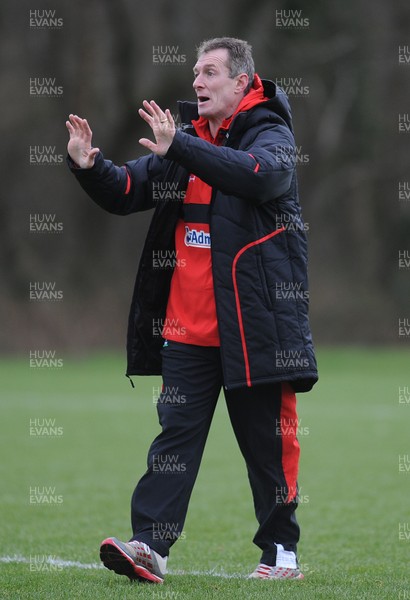 070213 - Wales Rugby Training -Rob Howley during training