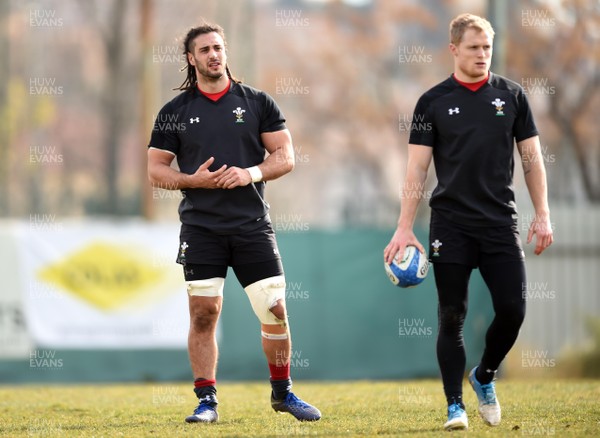 070219 - Wales Rugby Training - Josh Navidi and Aled Davies during training