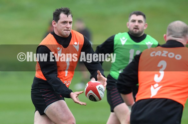 070222 - Wales Rugby Training - Ryan Elias during training