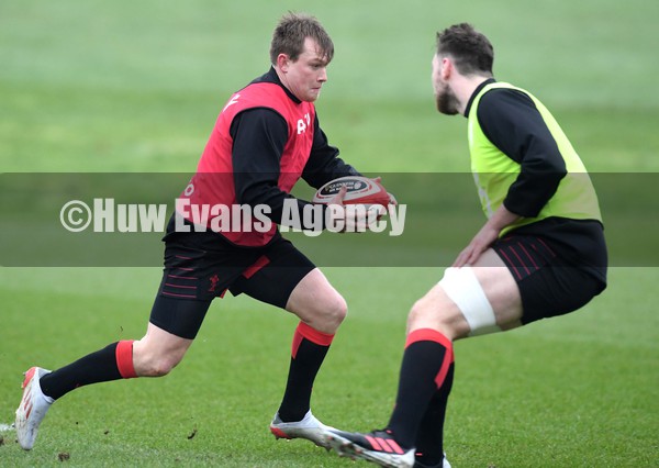 070222 - Wales Rugby Training - Nick Tompkins during training