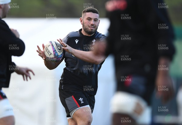 070223 - Wales Rugby Training - Gareth Thomas during training
