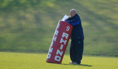 07.03.11 - Wales Rugby Training - Wales defence coach Shaun Edwards during training. 