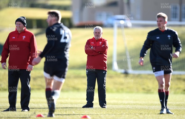070318 - Wales Rugby Training - Warren Gatland during training