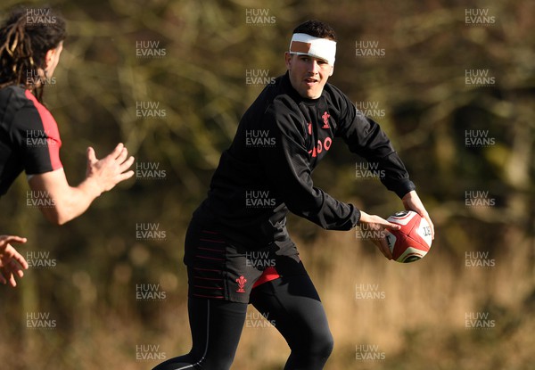 070322 - Wales Rugby Training - Owen Watkin during training