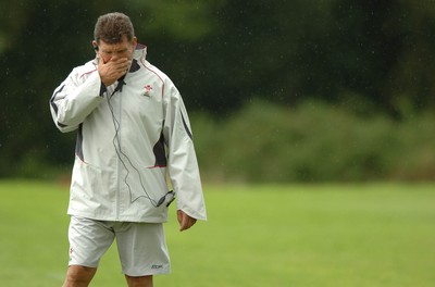 07.08.07 - Wales Rugby Training - Wales Coach, Gareth Jenkins during training 