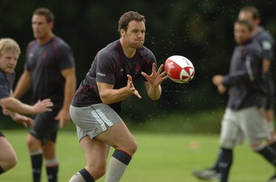 07.08.07 - Wales Rugby Training - Mark Jones during training 