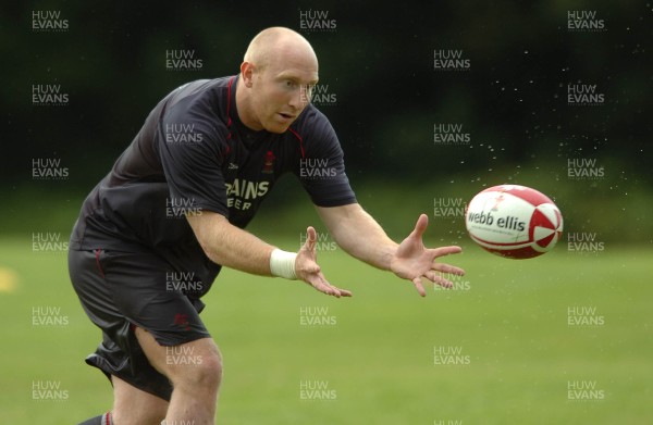07.08.07 - Wales Rugby Training - Tom Shanklin during training 