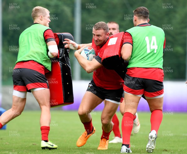 071019 - Wales Rugby Training - Hadleigh Parkes during training