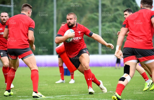 071019 - Wales Rugby Training - Tomas Francis during training