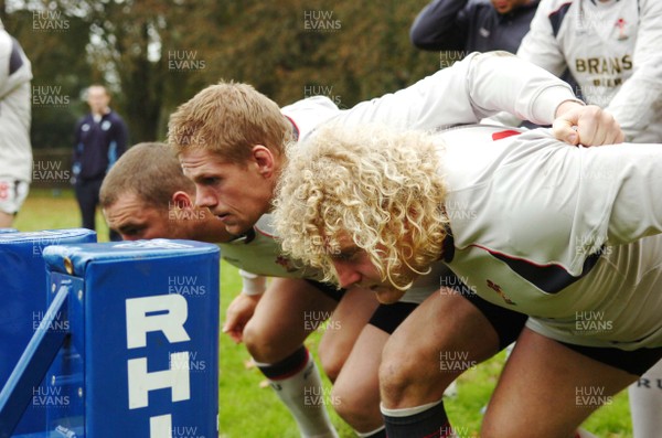 07.11.06  Wales rugby training... Front row of Chris Horsman,Rhys Thomas and Duncan Jones during training. 
