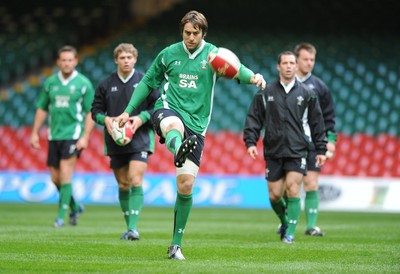 07.11.08 - Wales Rugby Training - Ryan Jones in action during training. 