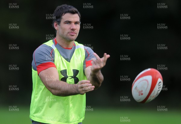 071113 - Wales Rugby Training -Mike Phillips during training