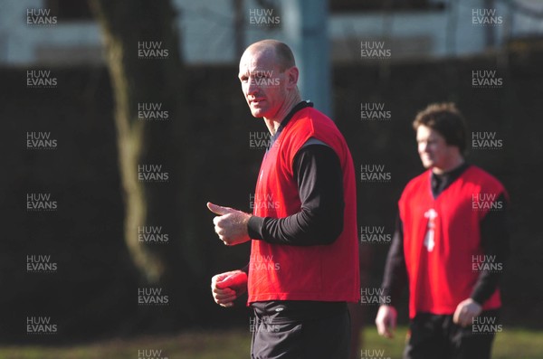 080206  Wales rugby training,Cardiff - Thumbs up from Gareth Thomas for the game against Scotland   