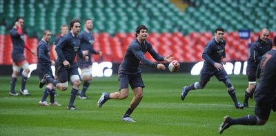 08.02.08 Wales rugby training,Millennium Stadium... Wales Mike Phillips in training. 