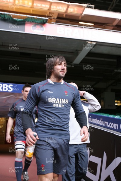 08.02.08 Wales rugby training,Millennium Stadium... Wales Gavin Henson. 