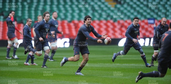 08.02.08 Wales rugby training,Millennium Stadium... Wales Mike Phillips in training. 