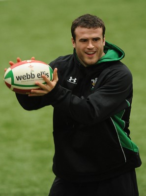 08.02.10 - Wales Rugby Training - Jamie Roberts during training. 