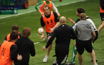 08.02.10 - Wales Rugby Training - Alun Wyn Jones during training. 