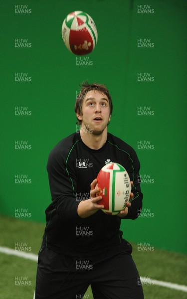 08.02.10 - Wales Rugby Training - Ryan Jones during training. 