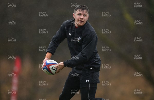 080218 - Wales Rugby Training - Steff Evans during training