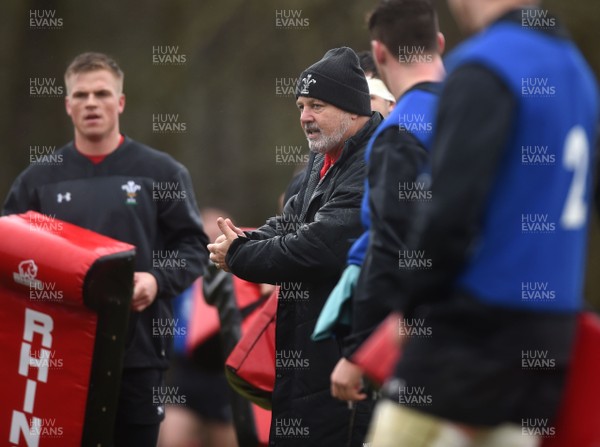 080218 - Wales Rugby Training - Warren Gatland during training
