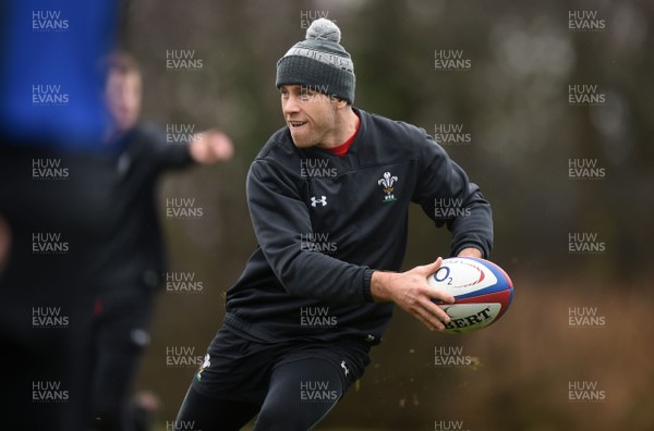 080218 - Wales Rugby Training - Gareth Davies during training
