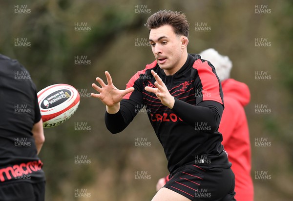 080222 - Wales Rugby Training - Taine Basham during training