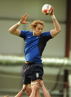 08.03.11 - Wales Rugby Training - Alun Wyn Jones during training. 