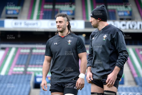 080319 - Wales Rugby Training - Josh Navidi and Justin Tipuric during training