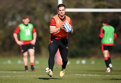 080321 - Wales Rugby Training - George North during training