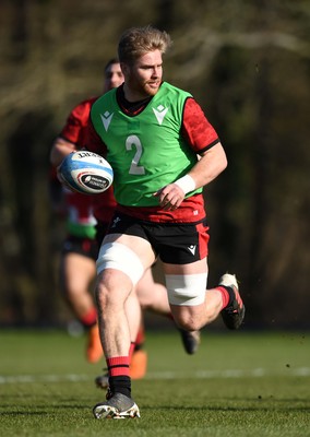 080321 - Wales Rugby Training - Aaron Wainwright during training