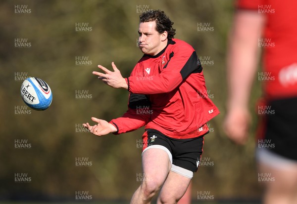 080321 - Wales Rugby Training - Ryan Elias during training