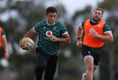 080724 - Wales Rugby Training in the week ahead of their second test against Australia in Melbourne - Rio Dyer during training