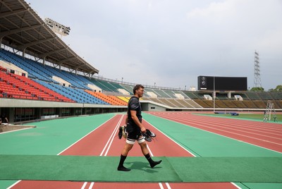 080725 - Wales Rugby Training in the final week of their tour to Japan - Teddy Williams during training
