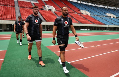 080725 - Wales Rugby Training in the final week of their tour to Japan - Johnny Williams and Josh Macleod during training