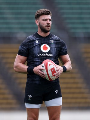 080725 - Wales Rugby Training in the final week of their tour to Japan - Johnny Williams during training