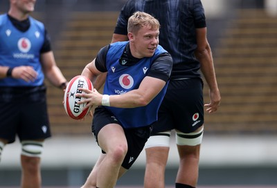 080725 - Wales Rugby Training in the final week of their tour to Japan - Sam Costelow during training