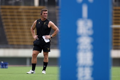 080725 - Wales Rugby Training in the final week of their tour to Japan - Huw Bennett, Head of Physical Performance during training