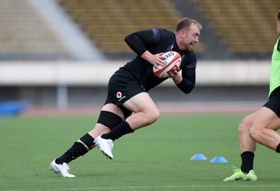 080725 - Wales Rugby Training in the final week of their tour to Japan - Tommy Reffell during training
