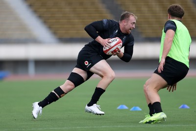 080725 - Wales Rugby Training in the final week of their tour to Japan - Tommy Reffell during training